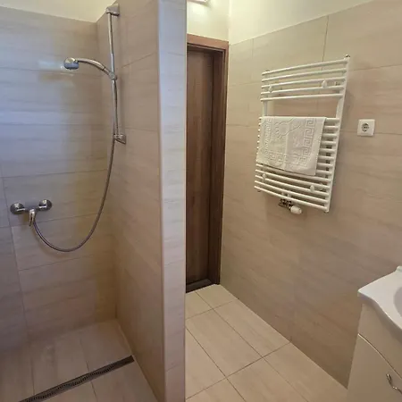 Bed & Breakfast Pagony Berenybenei Vendegfogado *