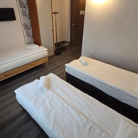 Bed & Breakfast Pagony Berenybenei Vendegfogado *
